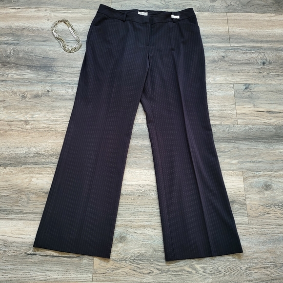 Tahari Pants - Picture 10 of 15